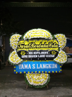 Papan Bunga Duka di Selindung Baru